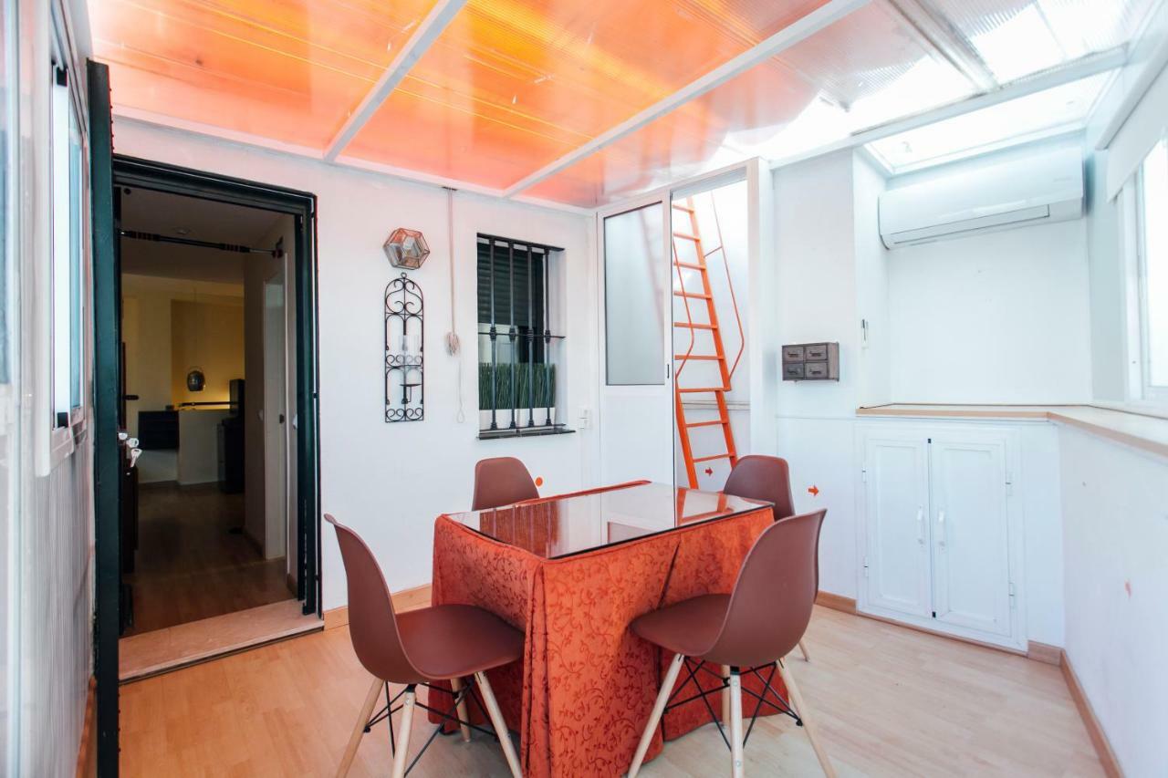 Bright Duplex W/ Terrace Lägenhet Sevilla Exteriör bild