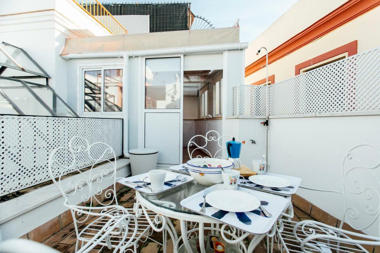 Bright Duplex W/ Terrace Lägenhet Sevilla Exteriör bild